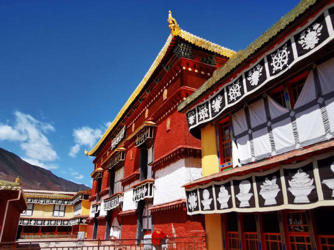 西藏昌都市的相关图片